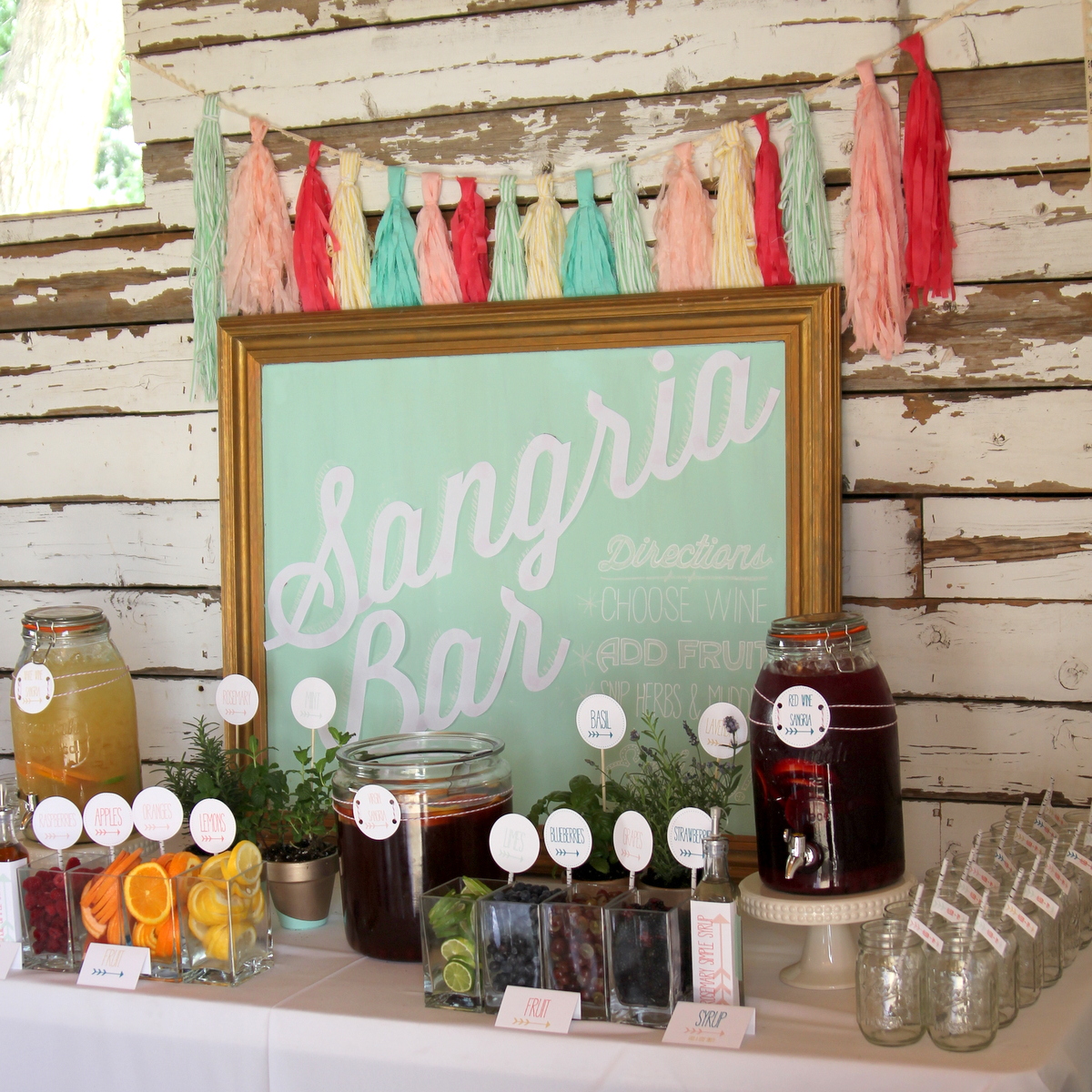 Epic Drink Station Ideas for Your Reception