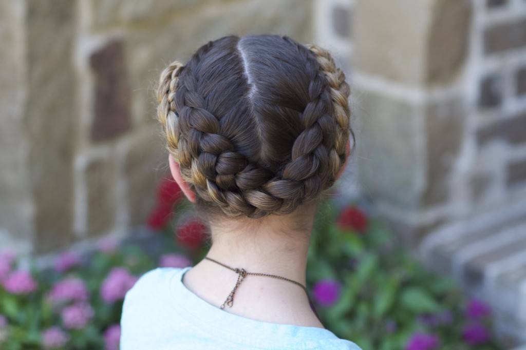 26 Easy Hairstyles for Long Hair You Can Actually Do on Yourself
