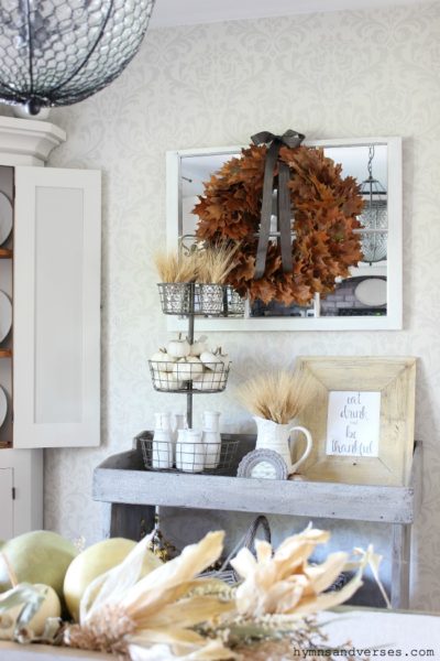 How to Use Fall Leaves in a Leaf Craft - The Idea Room